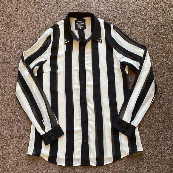 BLACK FRIDAY black + white striped sheer top +collar stud detailing - Picture 6 of 12